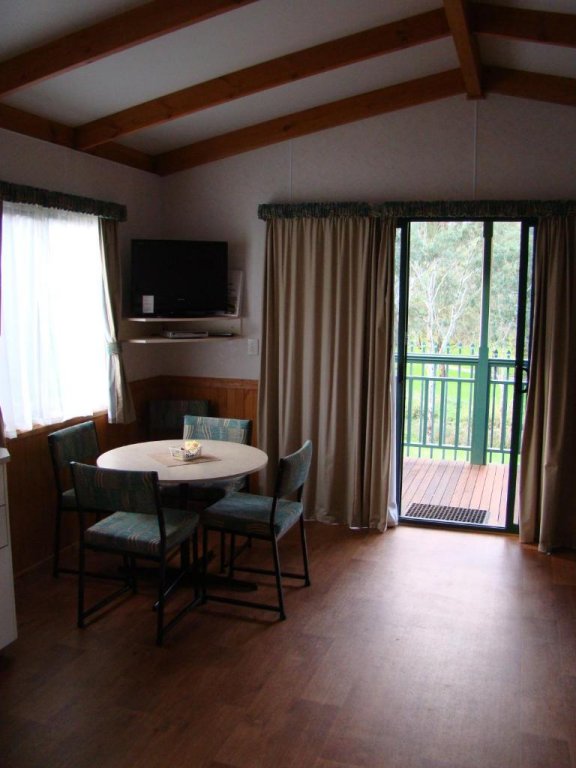 Фото Levi Park Caravan Park