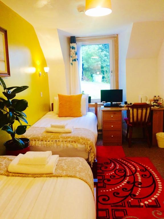 Фото Rowantreebank Bed and Breakfast