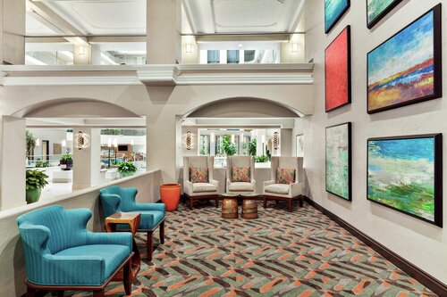 Гостиница Embassy Suites by Hilton Santa Ana Orange County Airport в Санта-Ане