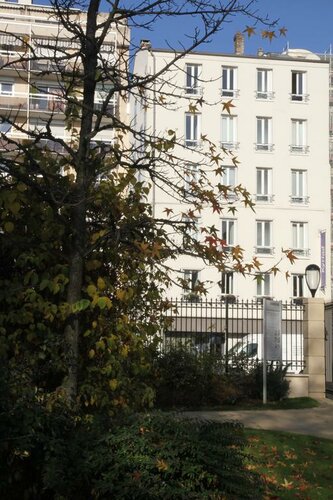 Гостиница Best Western Rives de Paris La Defense в Курбевуа