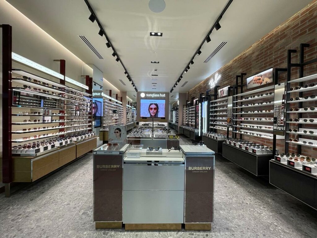 Clothing store Sunglass Hut Southland, Melbourne, photo
