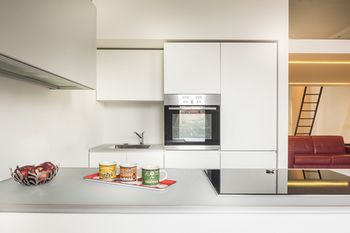 Фото City Life – RentClass Poliuto