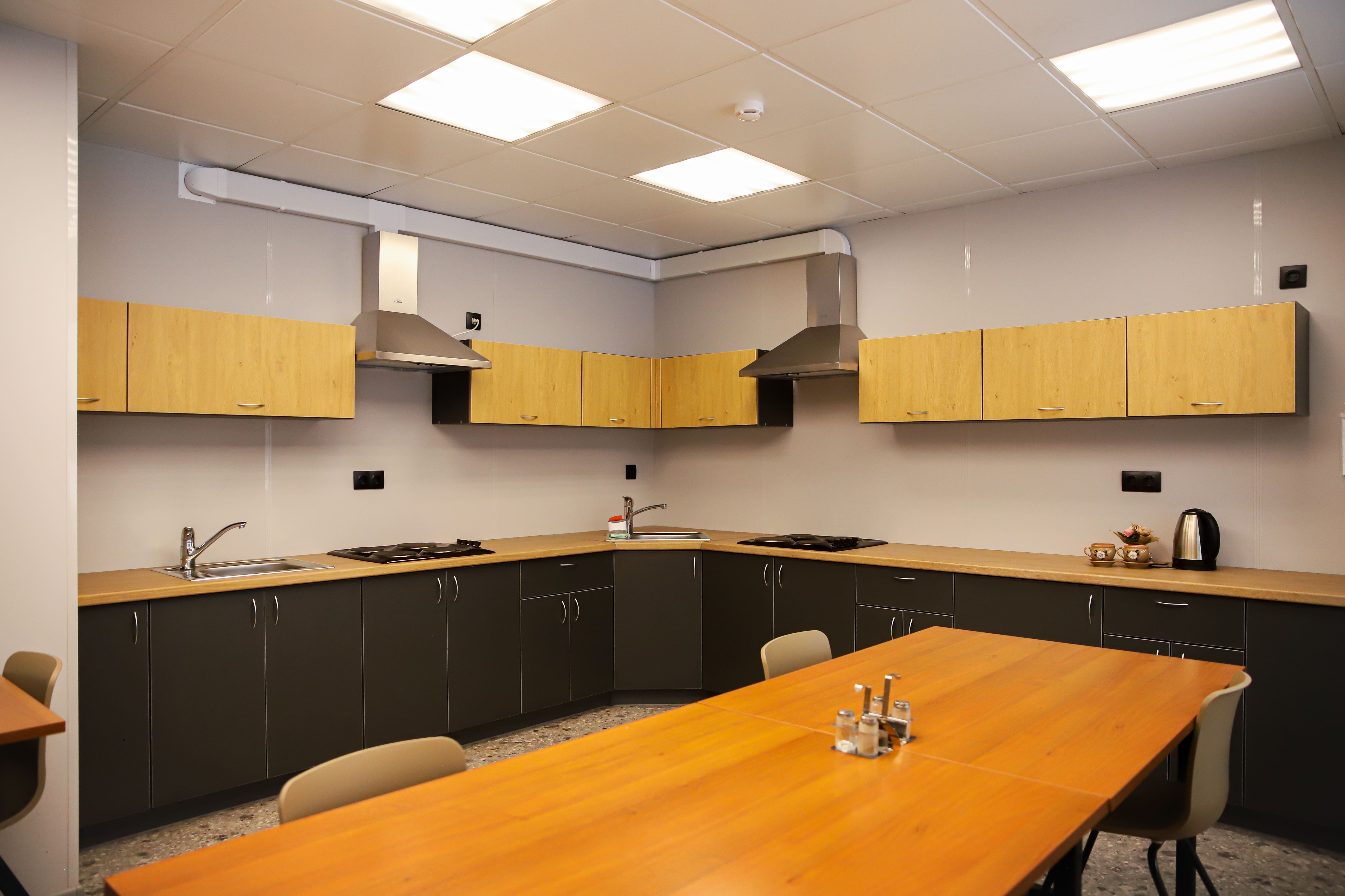 Фото Этилия