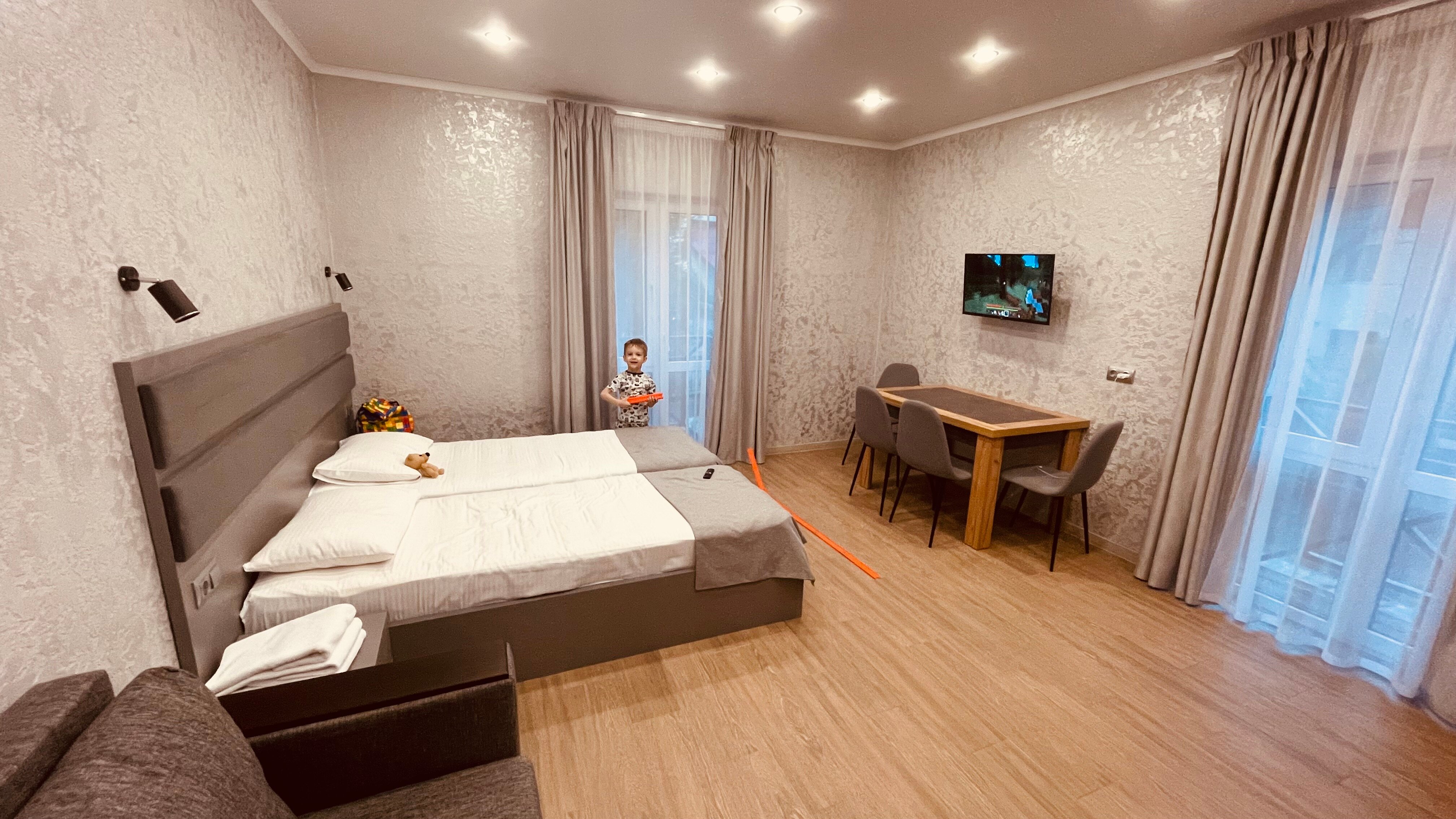 Фото Тройка