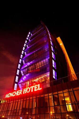 Гостиница Moncher в Тузле