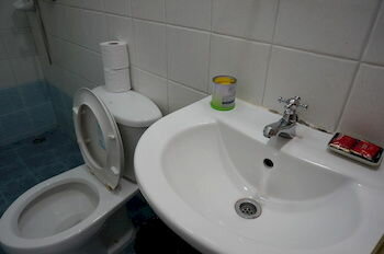 Фото Dee-Lek Guesthouse and Restaurant