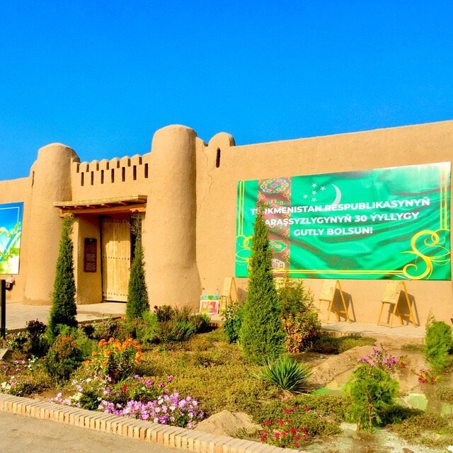 Ommaviy fotosuratlardagi yalangoch eksponentlar