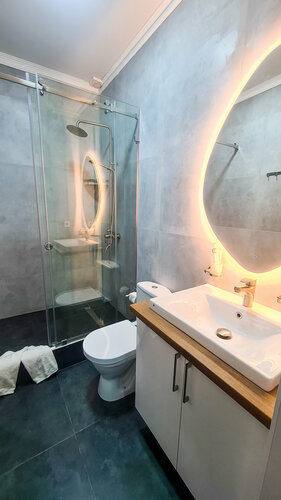 Внешний вид отеля Dosman в Бишкеке, фото 1