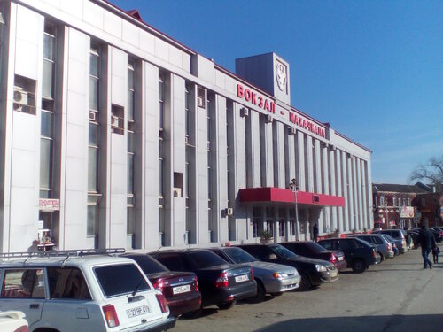 Железнодорожный вокзал махачкала ул эмирова 10 фото Zheleznodorozhny vokzal Makhachkala - train station, Makhachkala - reviews and p