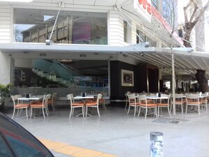 Ora (İzmir, Konak, Akdeniz Mah., Vali Kazım Dirik Cad., 8), restaurant