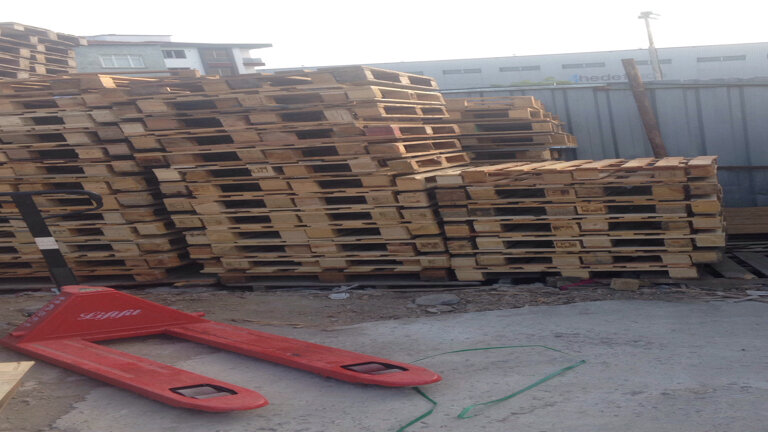 Lumber Unique Pallet, Istanbul, photo