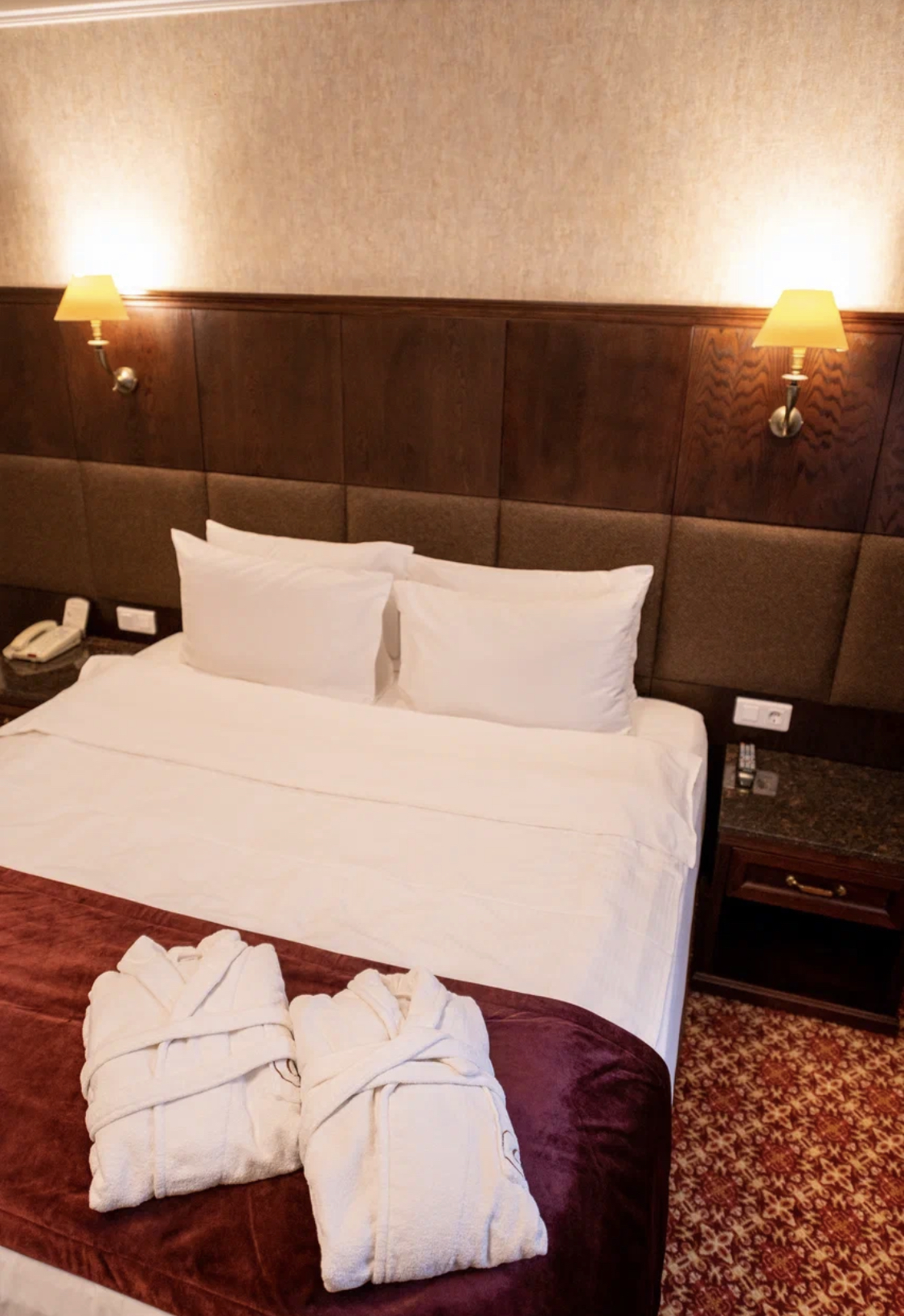 Фото Атташе