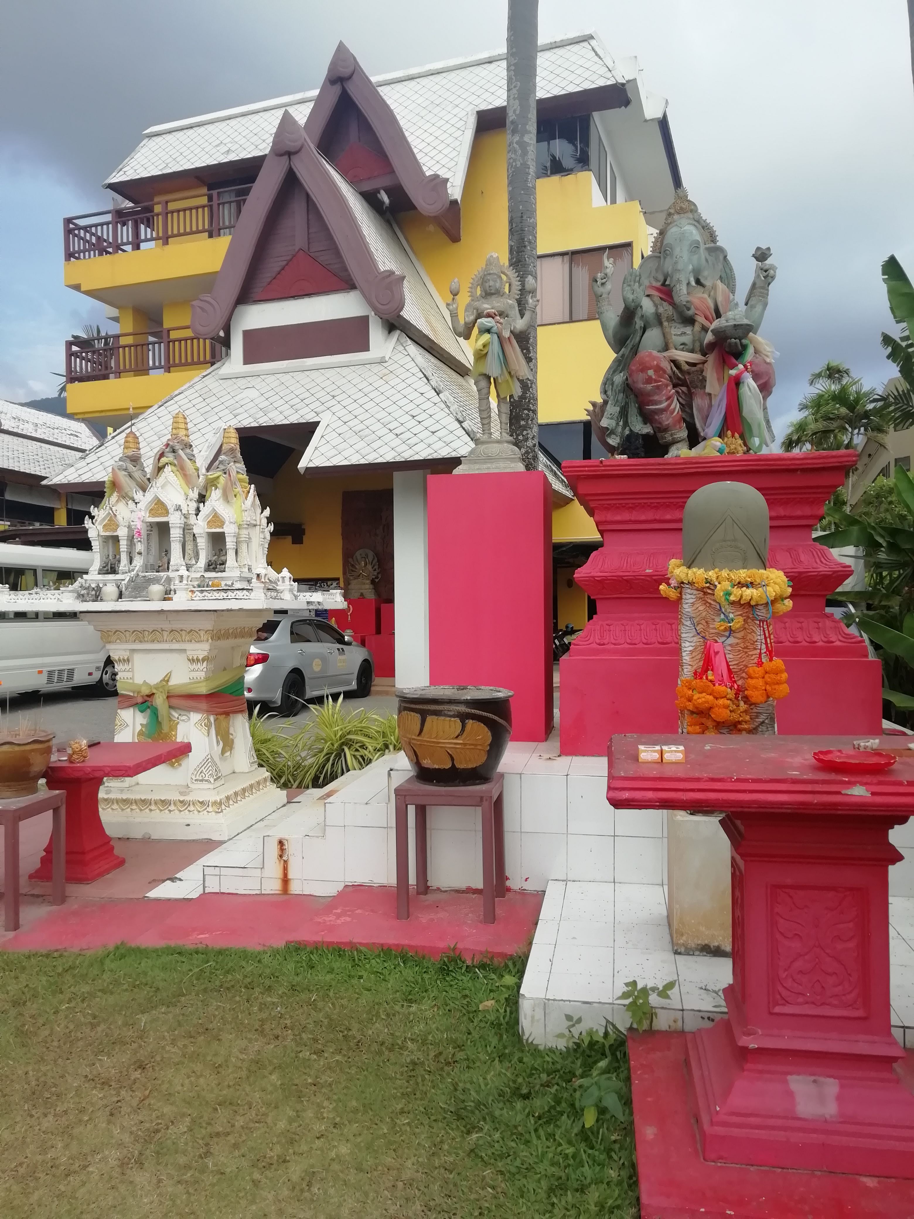 Фото Woraburi Phuket Resort and Spa