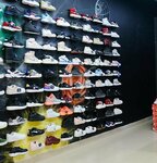 Sneakers Type (Aviakonstruktora Mikoyana Street, 14к3) ، ملابس رياضية