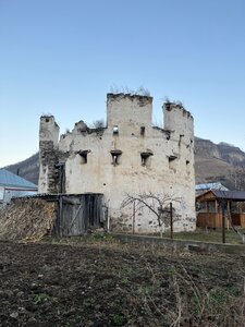 Сторожевая башня XIX века (Karachaevskiy District, aul Kamennomost, aul Nizhniy Kamennomost), atracción