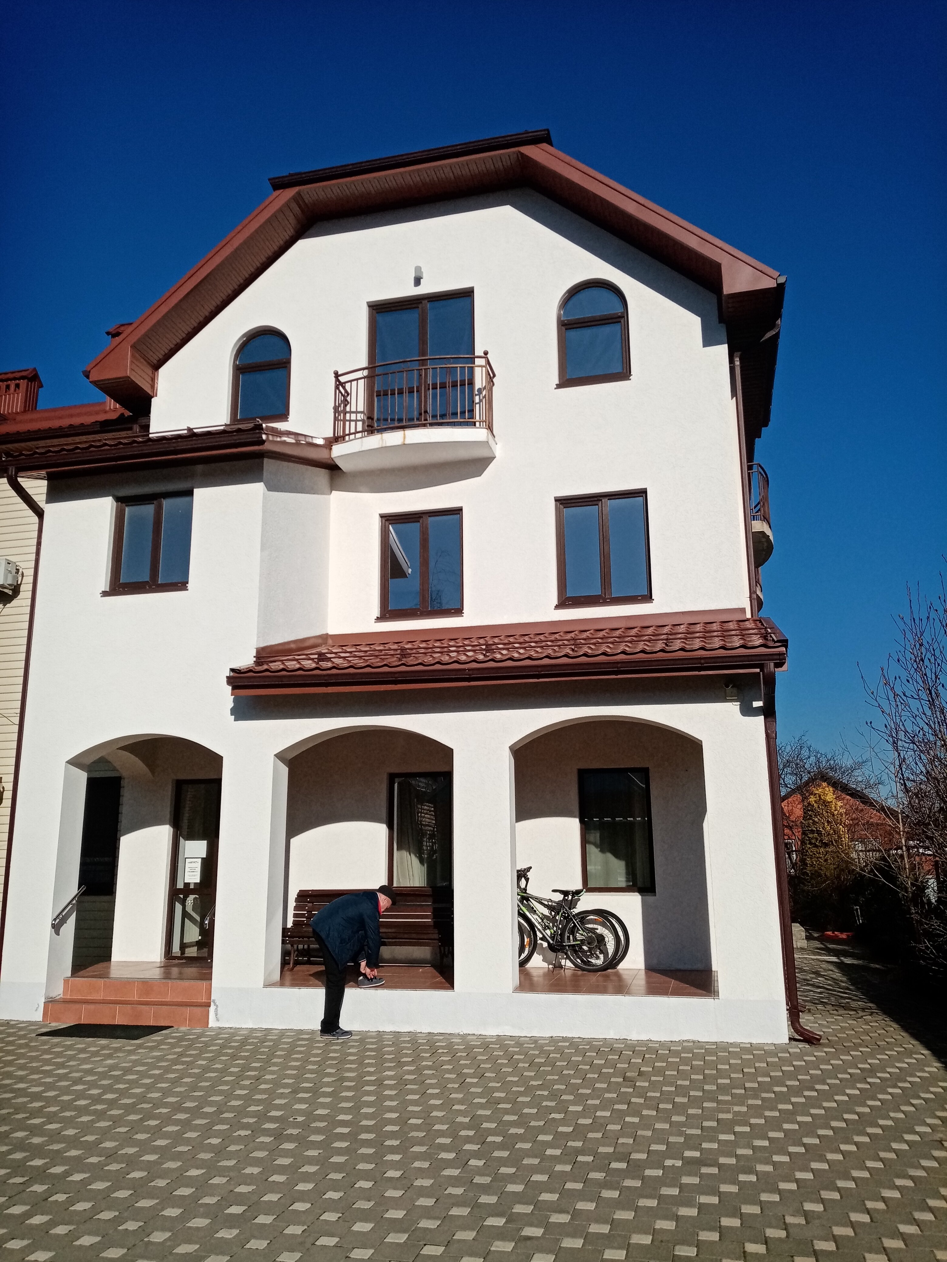 Фото Август