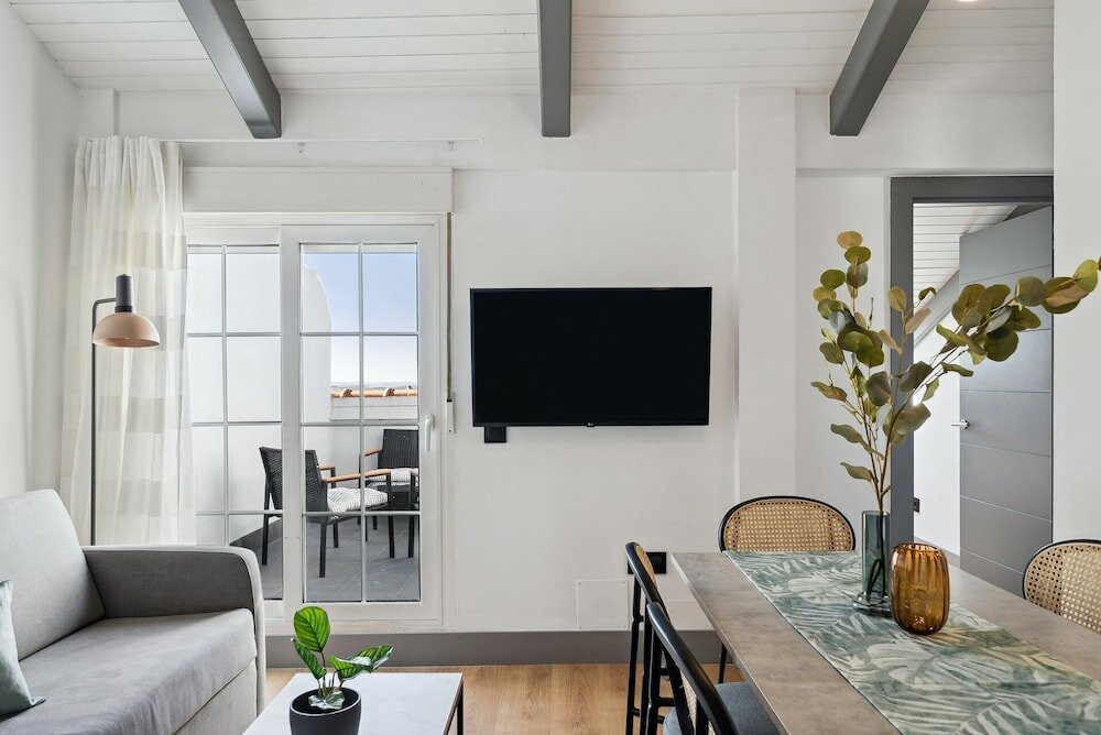 Фото Limehome Madrid Calle de Santa Ana