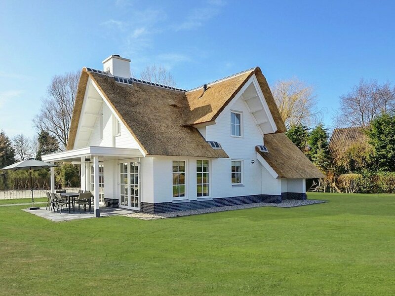 Гостиница Beautiful Villa Near North Sea Beach