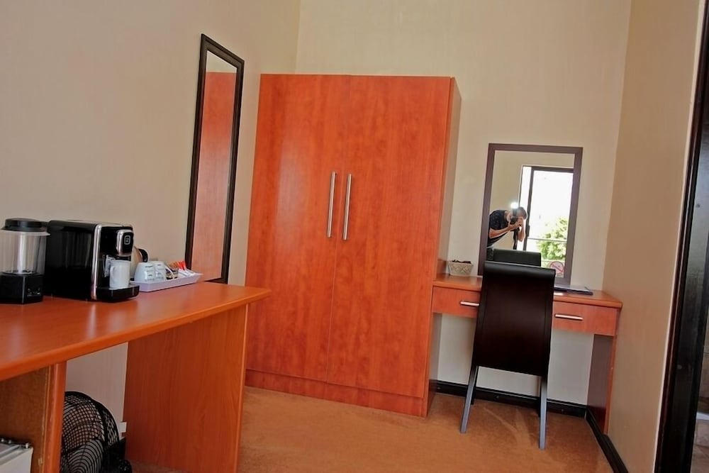 Фото Kwantu Guesthouses