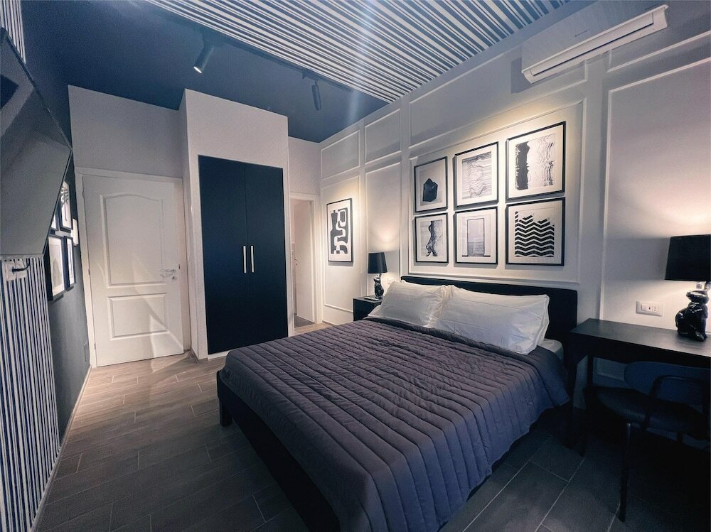 Фото The B Place Cola