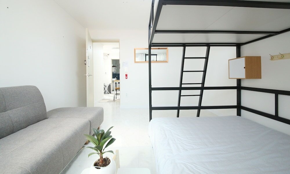 Фото Zibro H Guesthouse - Hostel