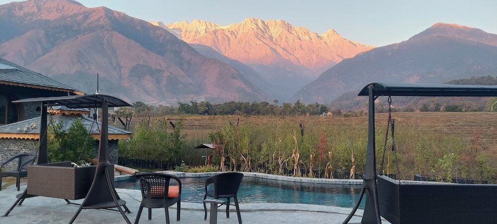 Фото Osho Himalayas