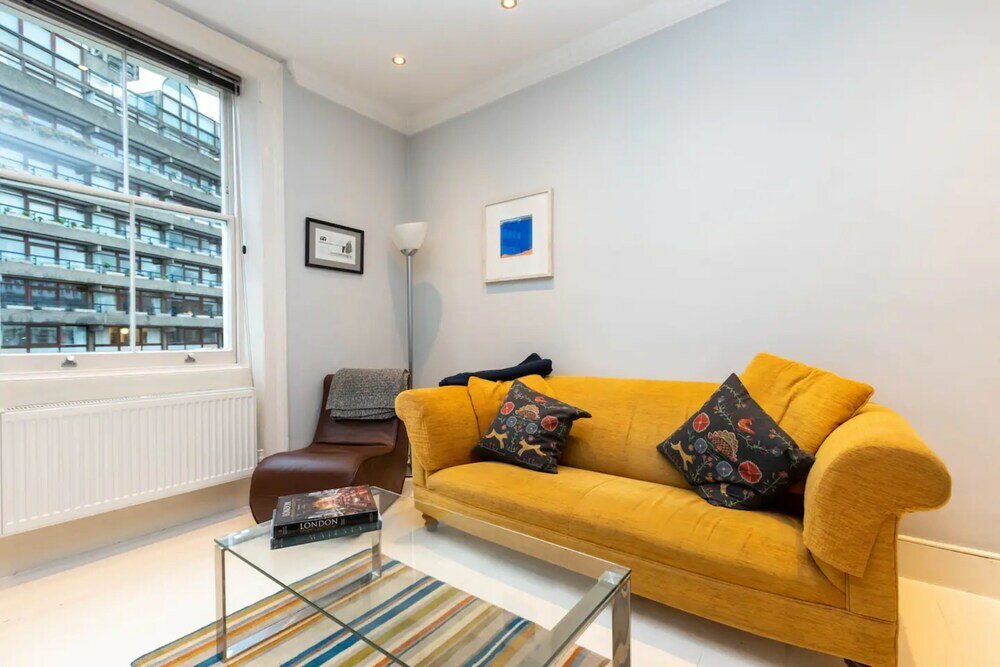 Фото 2 Bedroom 2 Bathroom Victorian Maisonette in Barbican