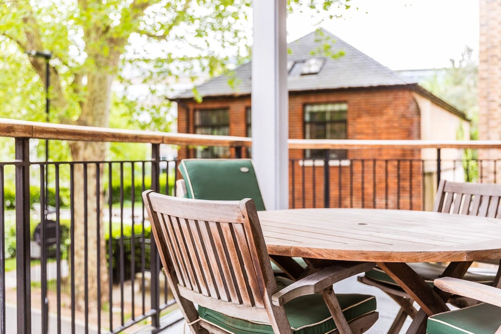 Фото Bright & Comfortable Angel Apartment