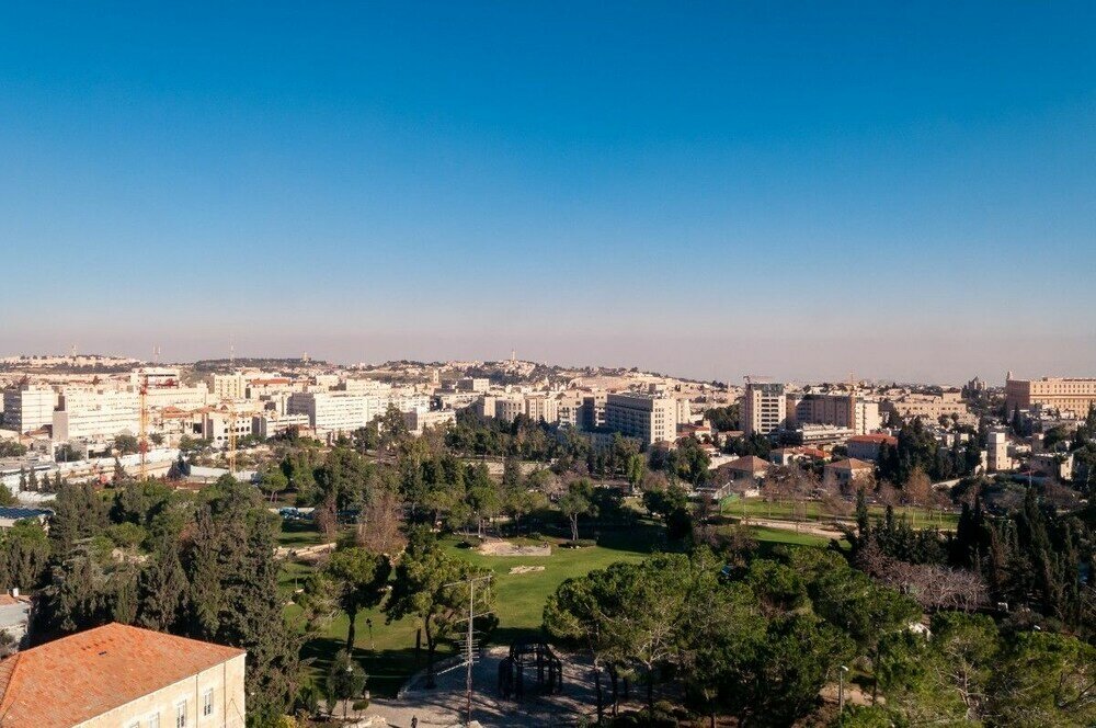 Фото Magical View - Central City