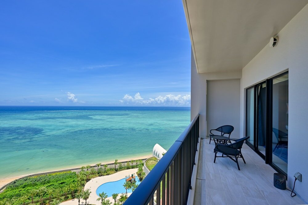 Фото Ryukyu Hotel & Resort Nashiro Beach