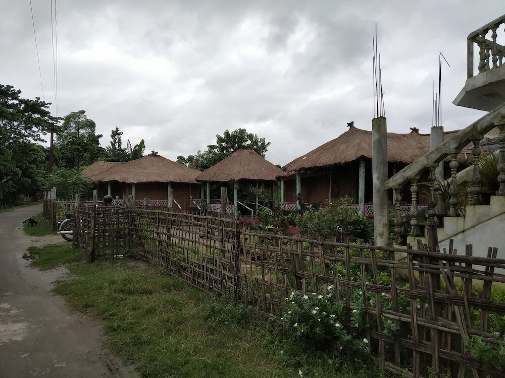 Фото Jonki Panoi Bamboo Cottages