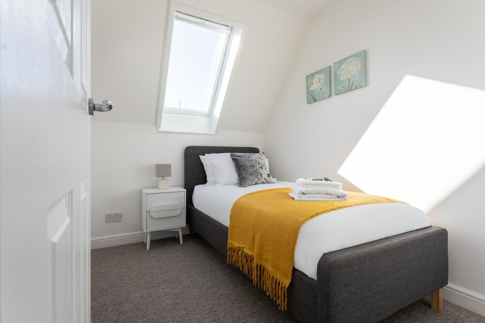 Фото Castle Reach Apartment by Creative Stays