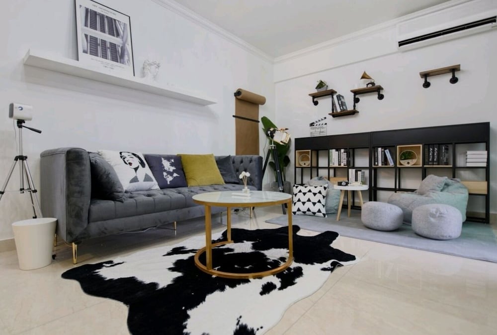 Фото Four Seasons Window View Apartment