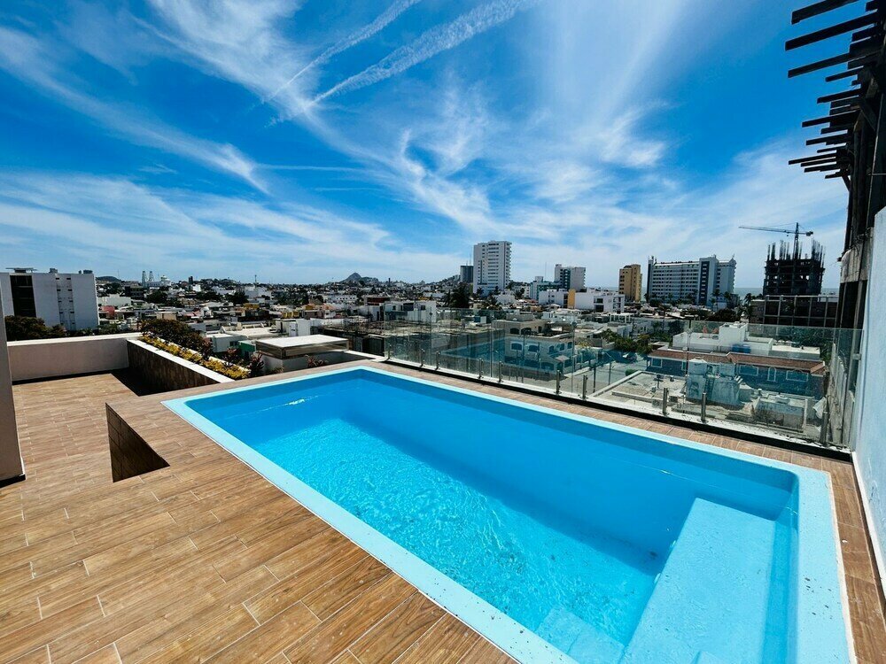 Hotel Flamingos, Mazatlan, photo