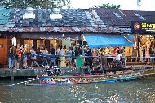 Гостиница RoomQuest Amphawa Floating Market 1 в Самутсонгкхраме