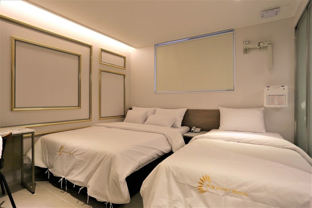 Фото M&Lucky Hotel