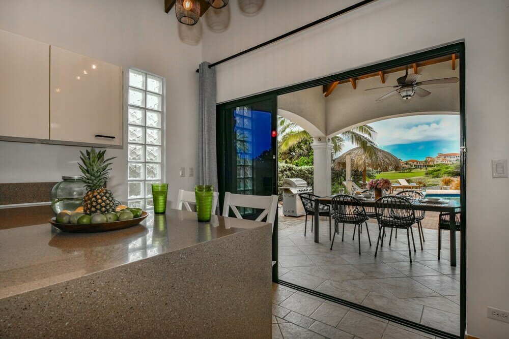 Фото New Gorgeous Listing With Hot Tub& Golf Course View! in Tierra del Sol!