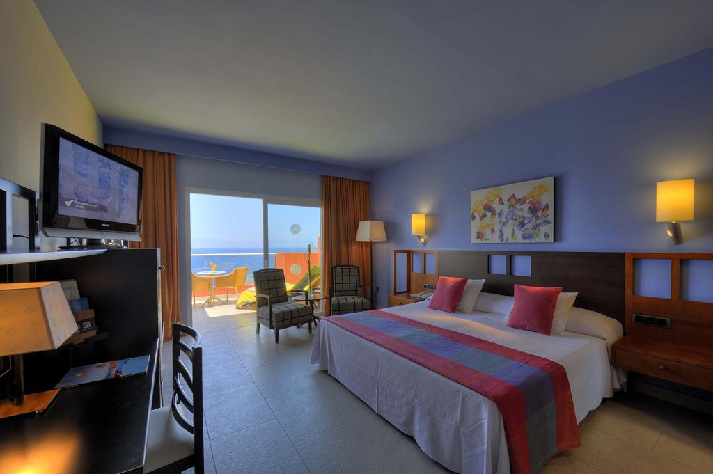 Фото 153072904673