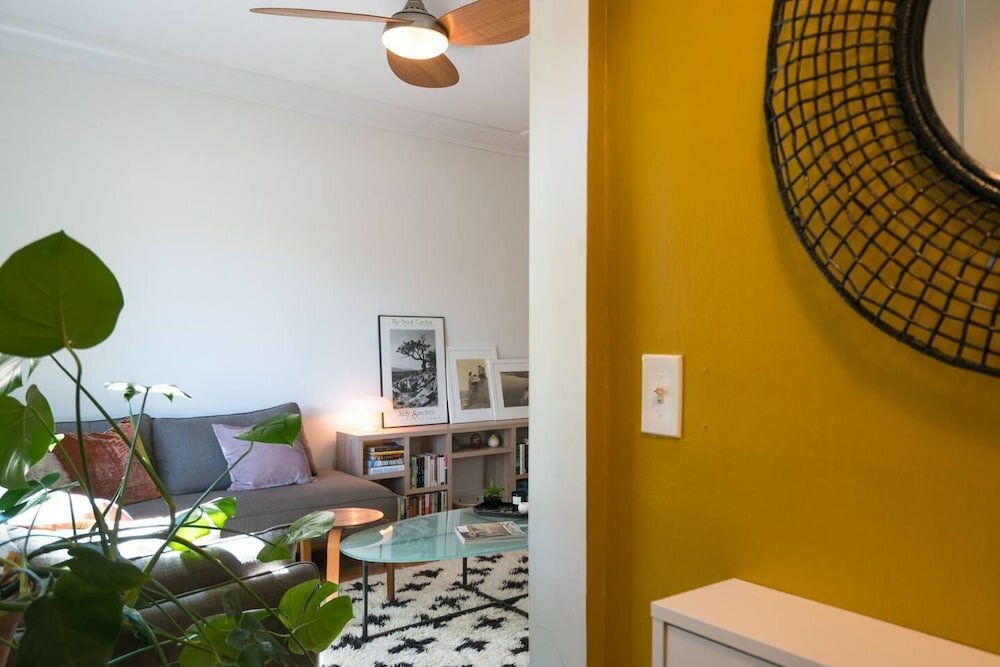 Фото The Enchanted Franklin