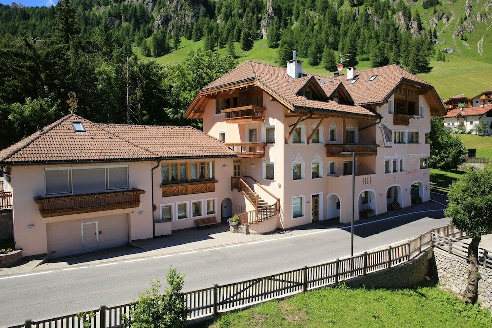 Фото Garni Criss