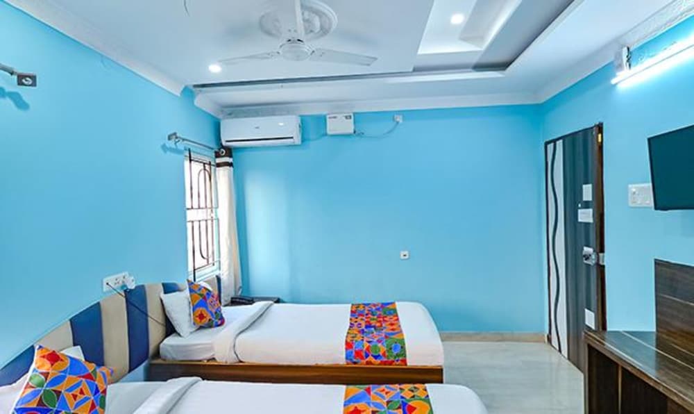 Фото Fabhotel Gns Suites