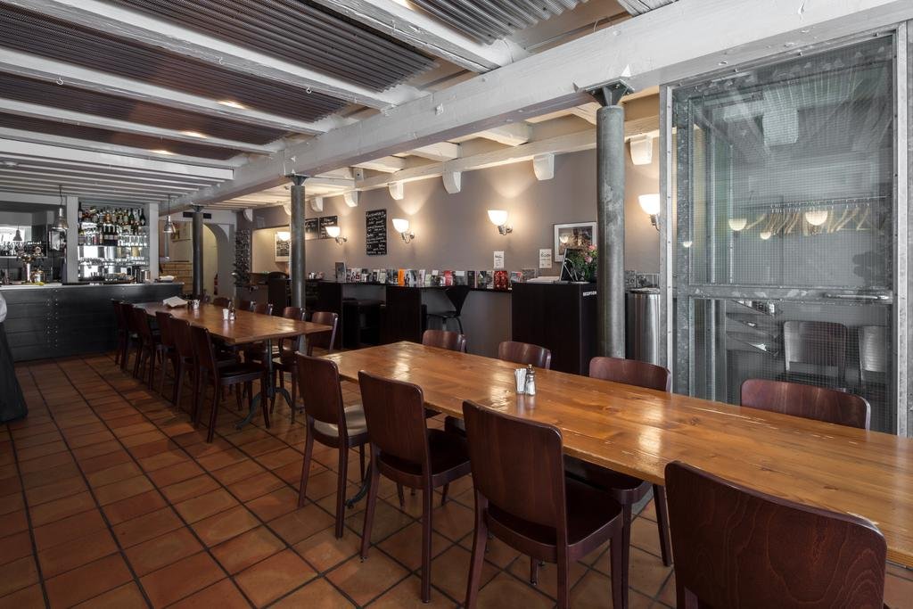 Фото Baseltor Hotel & Restaurant