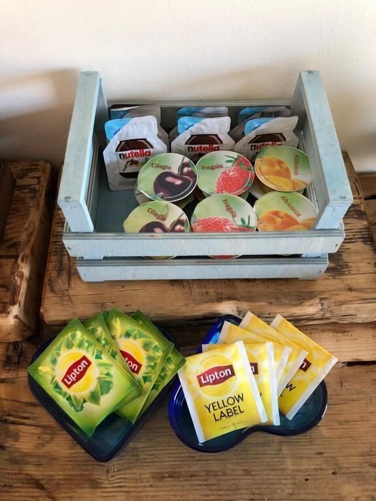 Фото Pompei Window