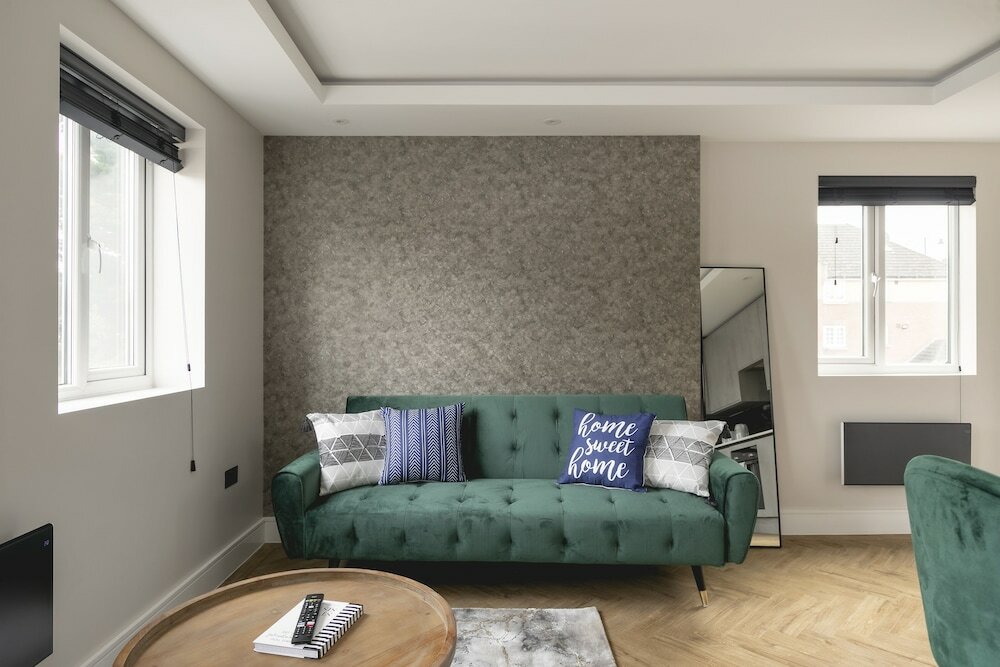 Фото Skyvillion Apartments Cockfosters