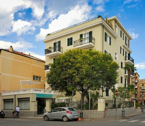 Гостиница Residence San Marco Suites&Apartments Alassio в Алассио