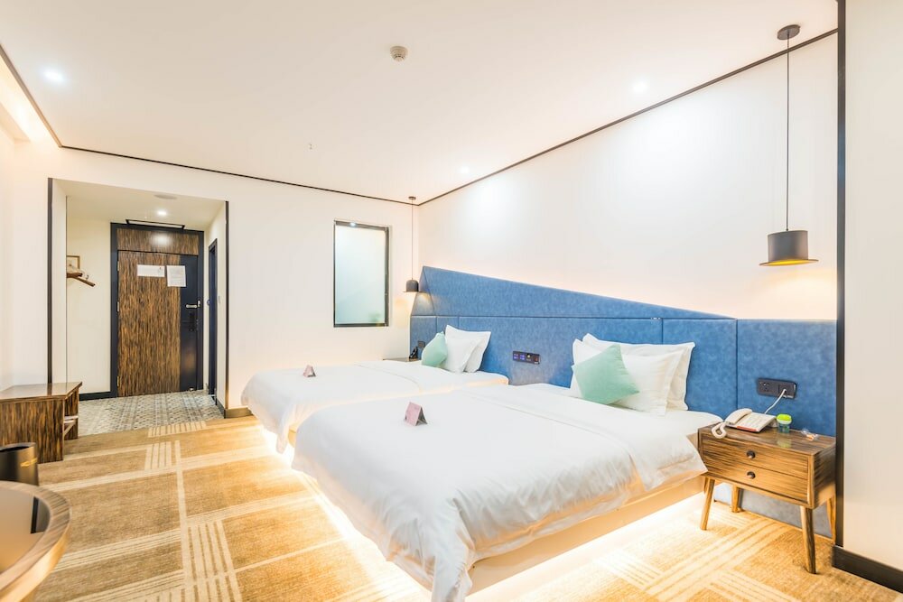 Фото Tengchong Soft Time Hotel