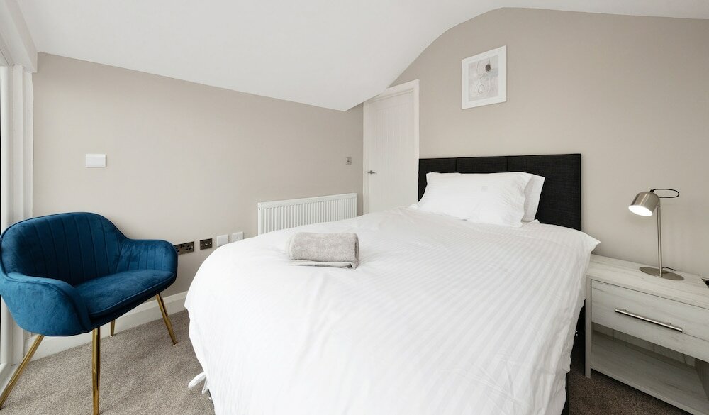 Фото Brand New Unique 2 Bedroom Apartment