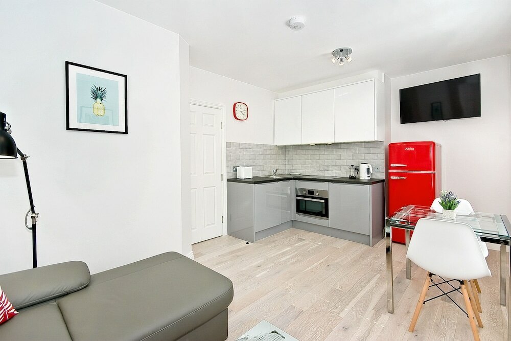 Фото 7 Greek Street by City Living London