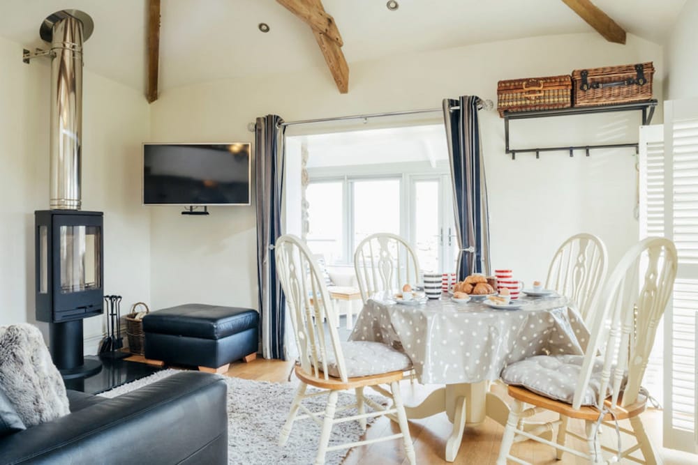 Фото Lower Trowan Cottage