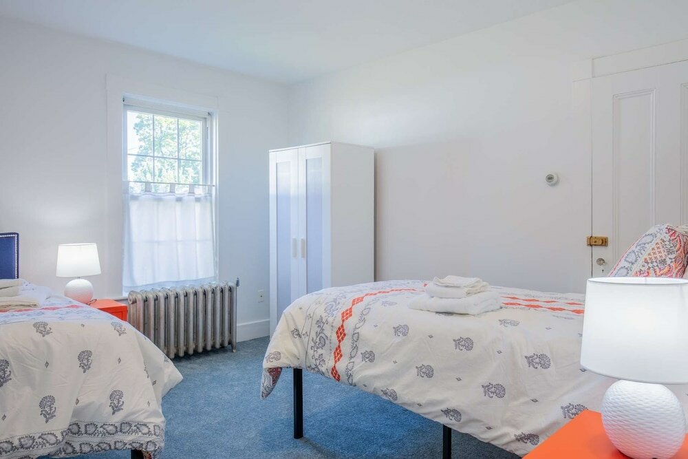 Фото Broom & Board